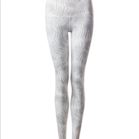 Lululemon Wunder Under Pant Hi-Rise Luxtreme White Tropical Fern Full Length 4 - Picture 11 of 12